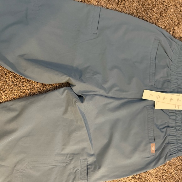 FIGS SAUMER HIGH WAISTED JOGGER SCRUB PANTS COLOR BLUE NWT - Picture 12 of 13
